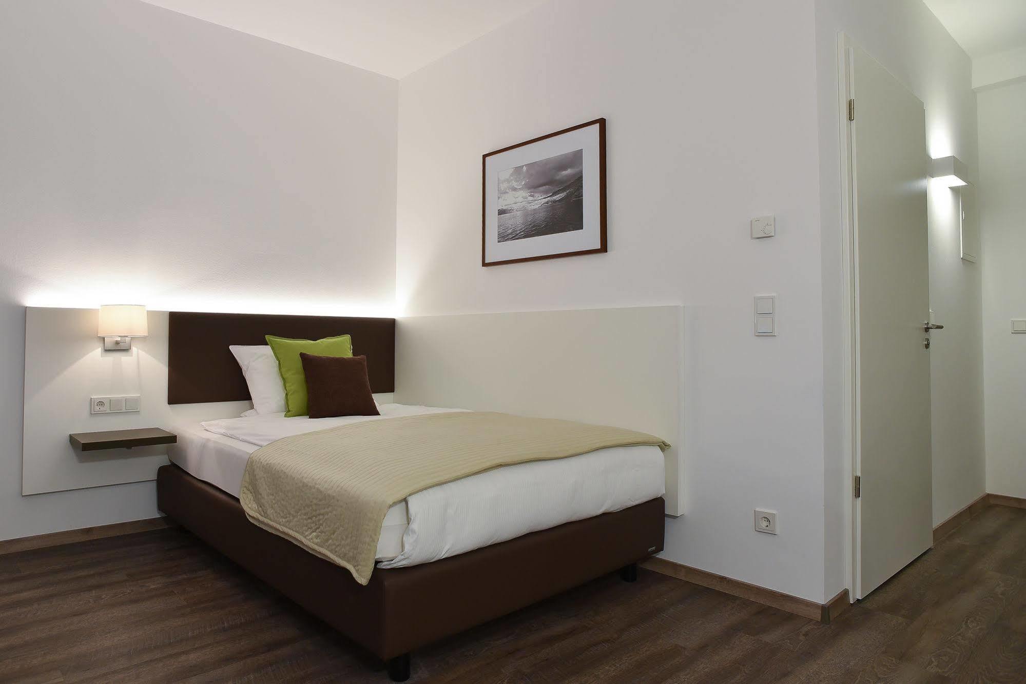 Guesthouse Lichtenau Nußloch Extérieur photo